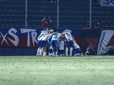 Triunfo auriazul en la Nueva Olla - APF