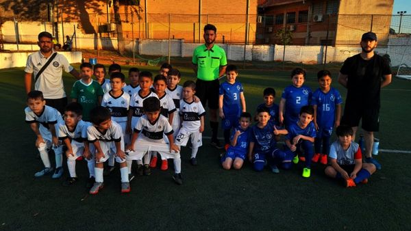 La  APEF inicia torneo infantil con    alegría