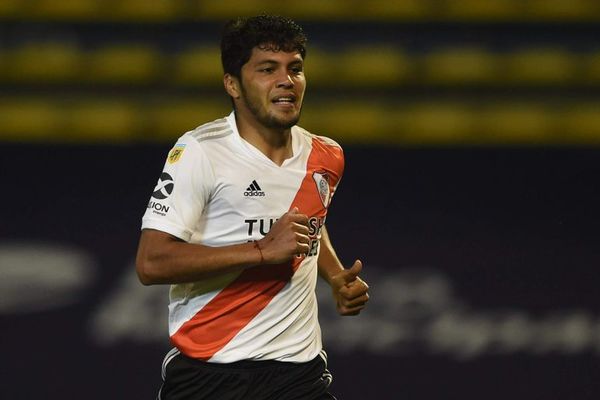 River sigue a dos puntos de Talleres en Argentina - Fútbol - ABC Color