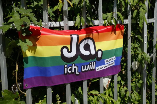 Tras años de debate, Suiza aprobó el matrimonio igualitario - Megacadena — Últimas Noticias de Paraguay