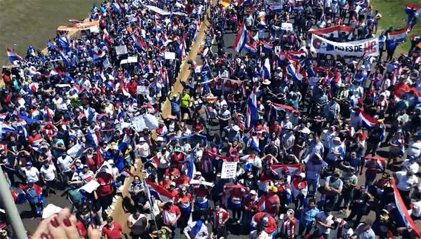 Manifestación "contra la mafia" en el Multiviaducto de CDE | OnLivePy