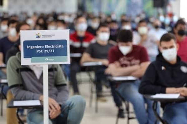Diario HOY | Itaipú Binacional realizó examen del proceso selectivo externo 2021
