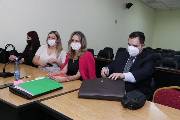 Sigue juicio oral a ex policía y a su esposa por enriquecimiento ilícito y lavado de dinero - ADN Digital