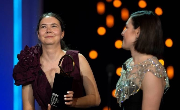 Diario HOY | La rumana "Blue Moon" vence en San Sebastián en una gran noche para las mujeres