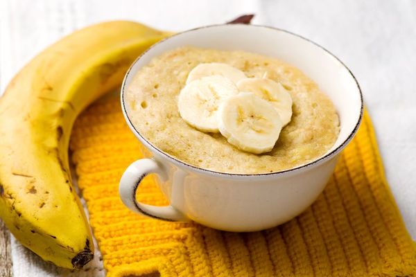 Aprenda a hacer un sencillo mug cake de banana - Gastronomía - ABC Color