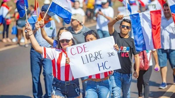 Masiva movilización en CDE contra el cartismo - El Independiente