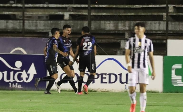 Diario HOY | Guaireña vence a Libertad y devuelve a Olimpia al fondo de la tabla