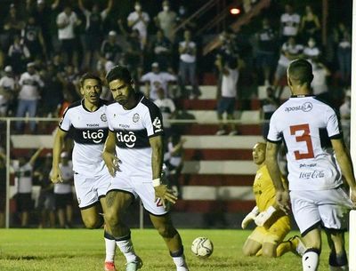 River 1-Olimpia 2: Un “Pollo” destruye Los Jardines - Fútbol - ABC Color