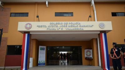 Habilitación del primer Colegio de Policía en Villarrica