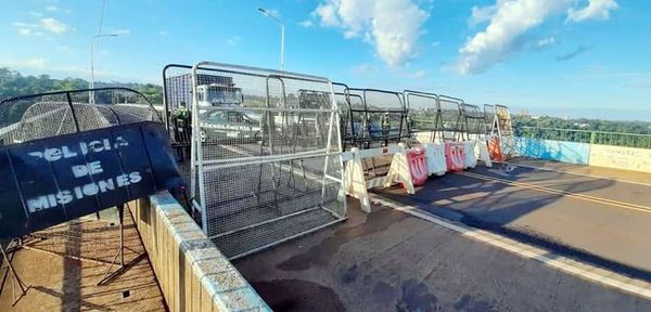 Aguardan decreto para reabrir el puente Tancredo Neves - ABC en el Este - ABC Color