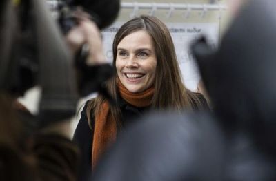 Mujeres copan el parlamento en Islandia