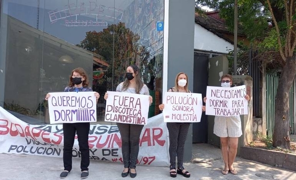 Diario HOY | Vecinos denuncian a bar de "zona vip" por polución sonora: "Tomaron el barrio"