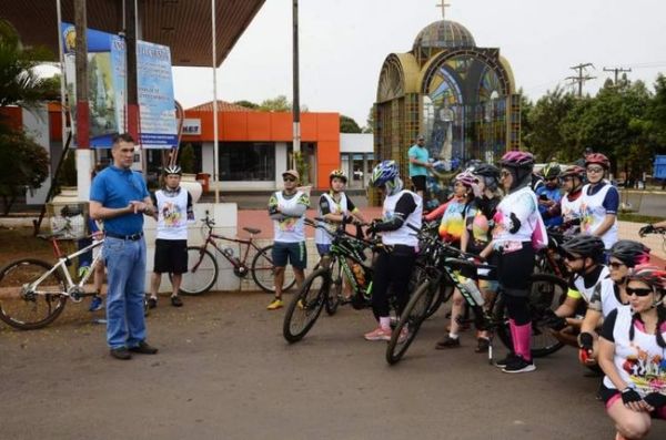 Éxito total del 3er paseo Ciclístico por el mes de la Juventud en PJC
