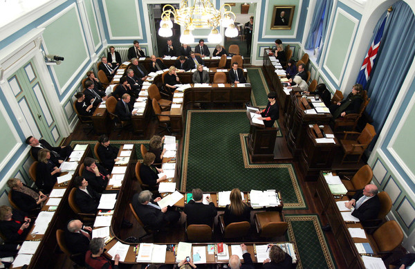 Islandia quedó a un paso de ser el primer país europeo con mayoría de mujeres en el parlamento - Megacadena — Últimas Noticias de Paraguay