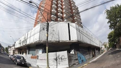 Diario HOY | Con chicanas suspenden juicio por compra de edificio para el MEC