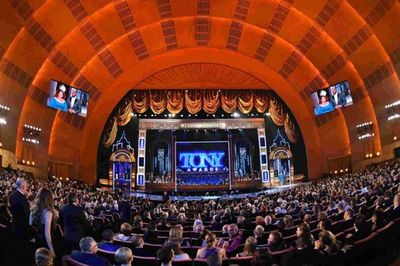 'Broadway está de vuelta' con los premios Tony tras 18 meses de pandemia