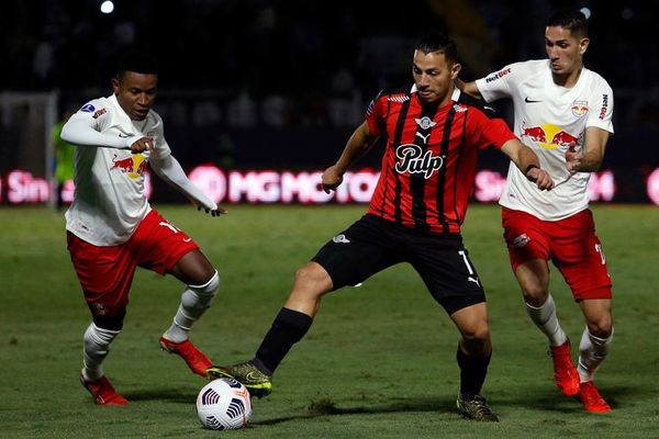 Bragantino se entrenó con sus descansados titulares para partido con Libertad - Fútbol Internacional - ABC Color