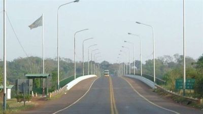 Argentina reabre gradualmente la frontera terrestre con Brasil
