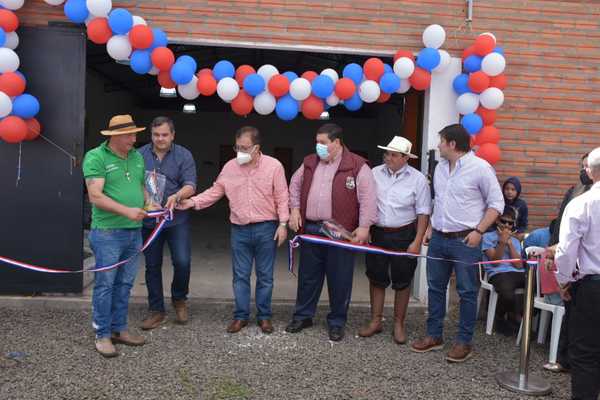 Gobierno entregó fábrica de balanceados que beneficiará a 2.500 familias de pequeños productores de Misiones