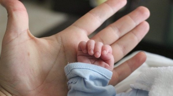 Crónica / Joven de 18 años habría matado a recién nacido
