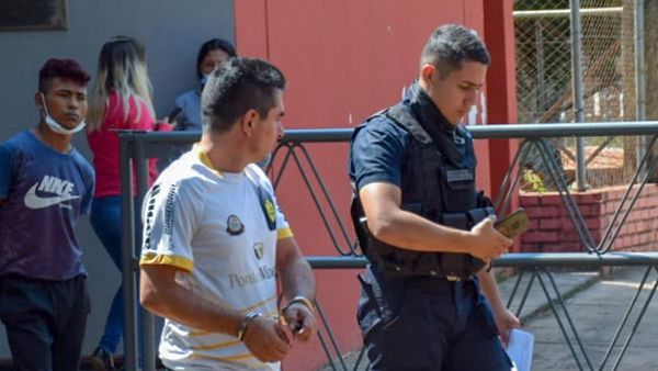 Ante rechazo de su ex pareja apuñaló a cuñados adolescentes