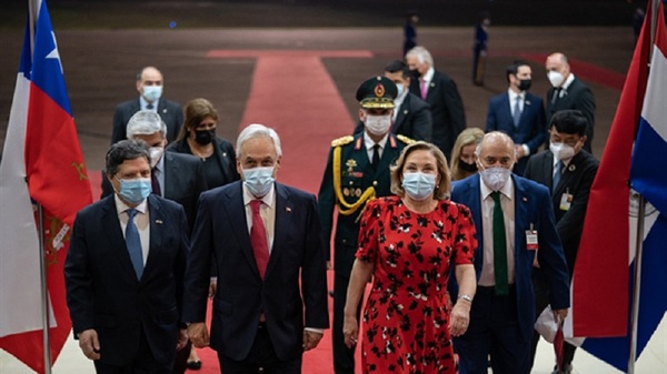 Arribó al Paraguay el presidente de Chile, Sebastián Piñera