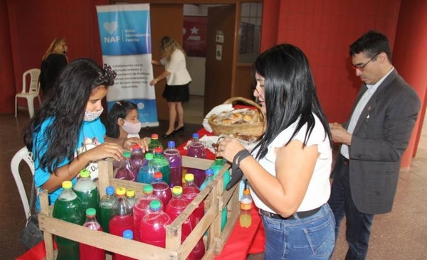 Diario HOY | Realizan feria de productos elaborados por embarazadas sin empleo en la ANR
