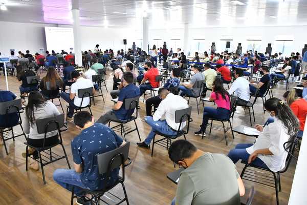 Postulantes denunciaron irregularidades en resultados de exámenes para cargos en Itaipu