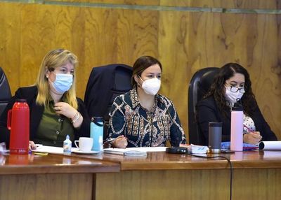 Recusación contra Tribunal suspende juicio al exintendente Roberto Cárdenas - Nacionales - ABC Color