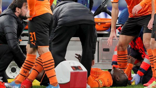 Lassina Traoré sufre una gravísima lesión