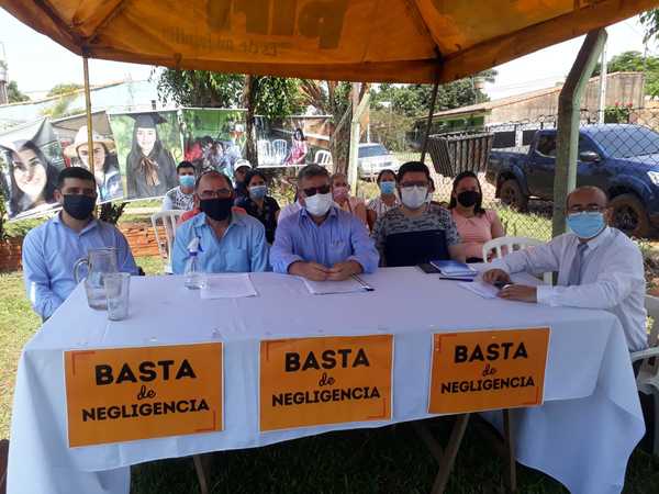 Conformarán “coordinadora de familiares de víctimas de negligencia médica” - La Clave