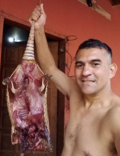 Homofobia: Un intolerante Néstor Echeverria, ataca a homosexuales en redes sociales