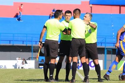 Afara, el juez para el Cristóbal Colón Ñemby- Atlántida - Fútbol de Ascenso de Paraguay - ABC Color