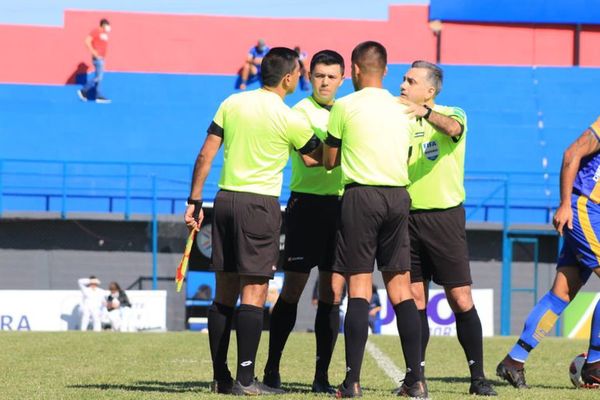 Afara, el juez para el Cristóbal Colón Ñemby- Atlántida - Fútbol de Ascenso de Paraguay - ABC Color