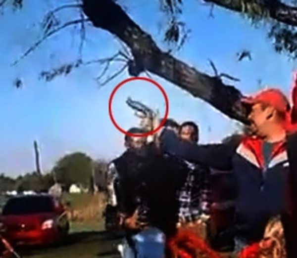 Vídeo viral: Indignación en redes por hombres que efectuaron disparos al aire - Nacionales - ABC Color