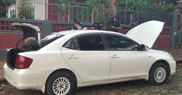 La Nación / Hallan vehículo que habría sido utilizado en asesinato del militar en San Lorenzo