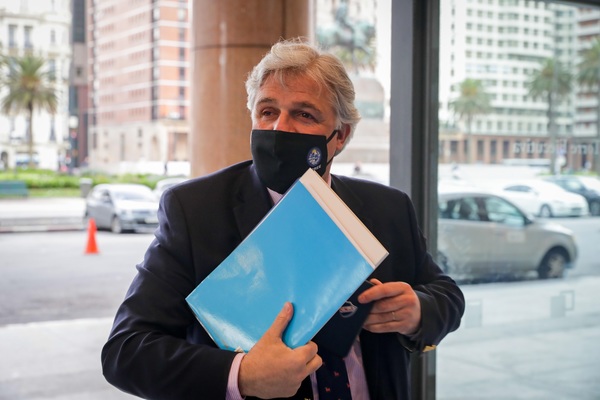 Uruguay inicia los trabajos previos a la negociación de un TLC con China - MarketData