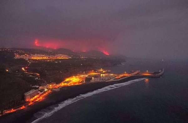 Diario HOY | La lava del volcán de La Palma entra en contacto con el mar
