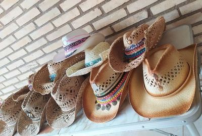Sombreros playeros personalizados, bordados a mano - Estilo de vida - ABC Color
