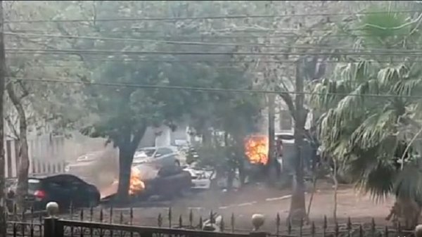 Manifestantes protagonizan incidentes frente al Congreso | Noticias Paraguay