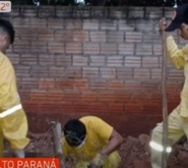 Mujer ahorca a su recién nacido y lo arroja a una letrina - Paraguay.com