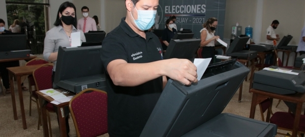Inició actualización a funcionarios para soporte técnico de máquinas electorales - .::Agencia IP::.