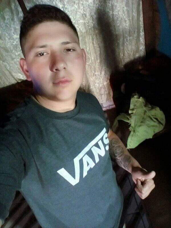 “Motochorros” intentaron matar a balazos a un joven que los denunció - ABC en el Este - ABC Color