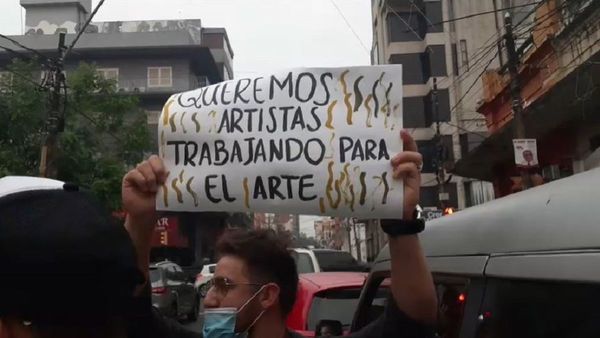 Piden la cabeza de la nueva directora del Edda