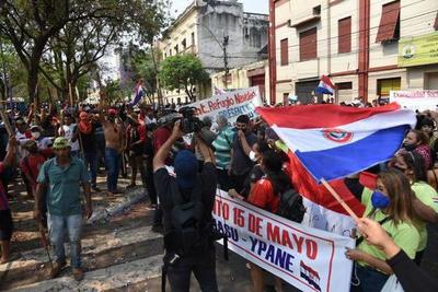 Sancionan ley que criminaliza la invasión de inmuebles – Prensa 5