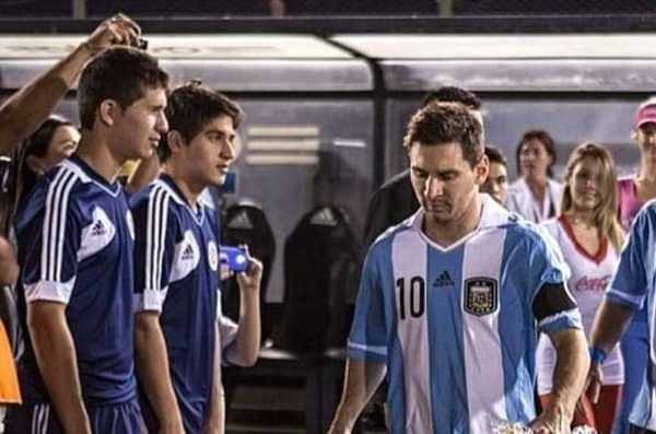 Morel, de mirar como pasapelotas a Messi a ser convocado para enfrentarlo
