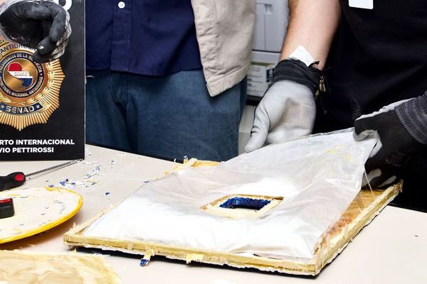 Hallan droga escondida en encomiendas con diversos destinos - Nacionales - ABC Color