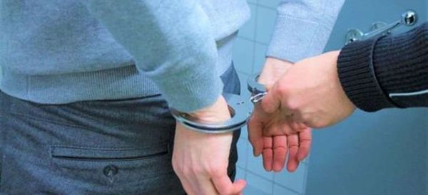 Detienen en Francia a decenas de hombres por violar a mujer drogada