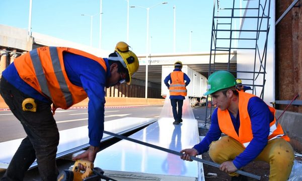 Avanzan los trabajos de revestimiento de pantallas del Multiviaducto de CDE