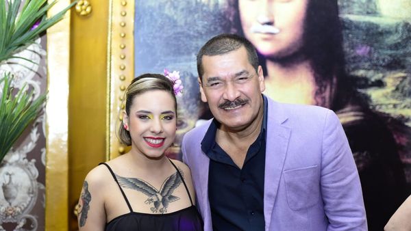 Saurina Ovando cantó con exvocalista de Los Ángeles Azules